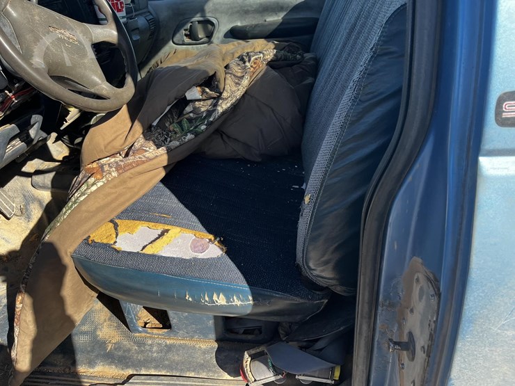 1997-gmc-sierra-2500-sl-image-4