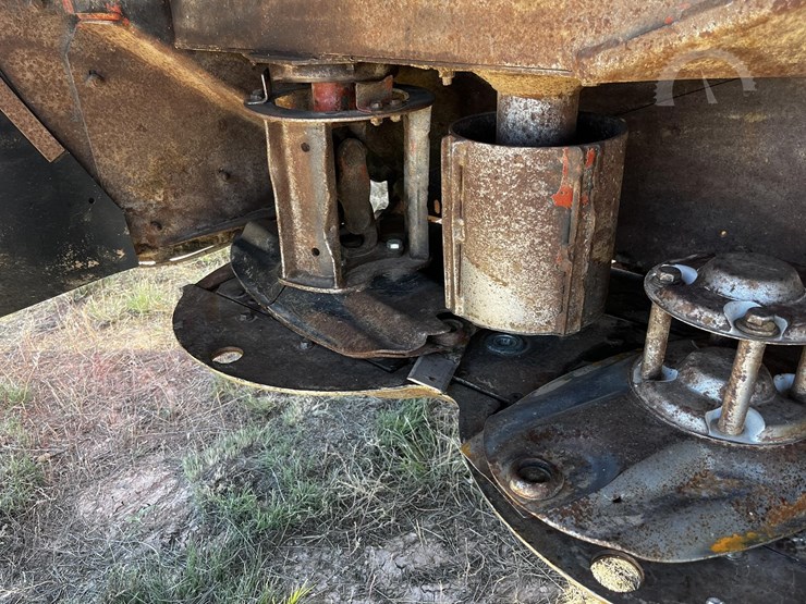 2005-hesston-9260-image-25