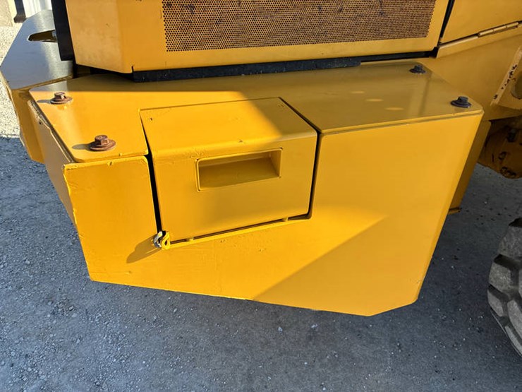 #122215-•-2019-jd-524l-#1dw524lzekf700961-image-38