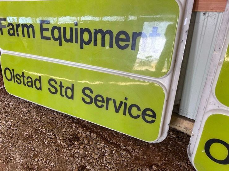 (2)-white-farm-equipment-plastic-bubble-panels-image-13