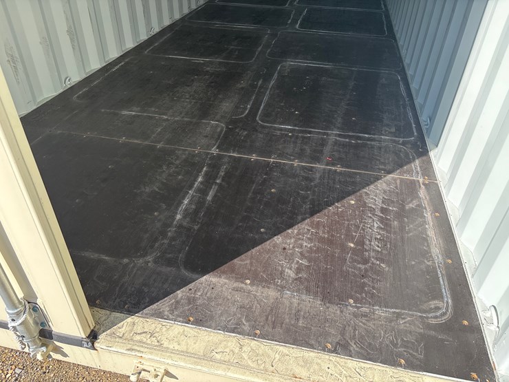 #1209-•-20-ft-container-image-4