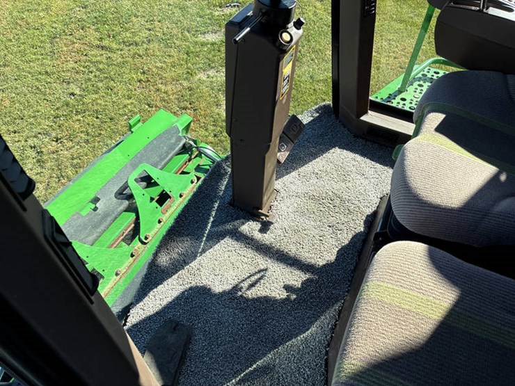 2010-john-deere-2010-image-105