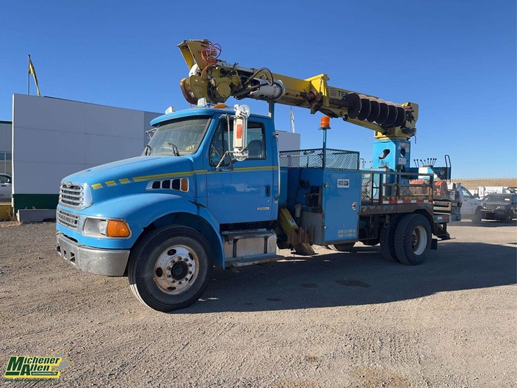 2008-sterling-acterra-image-1