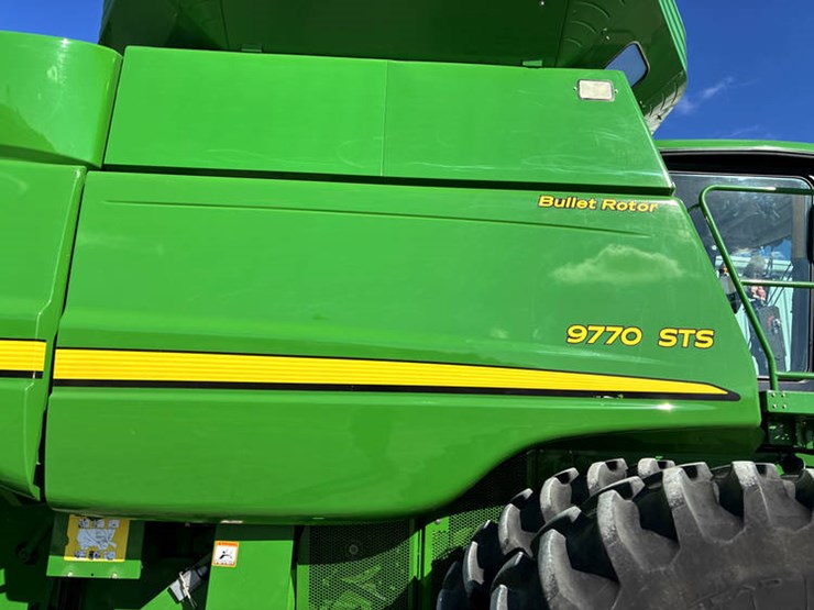 2009-john-deere-9770-sts-image-16