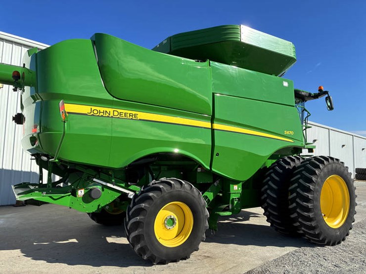 2013-john-deere-s670-image-4