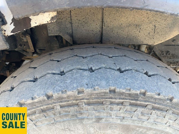 2016-kenworth-t800-image-10