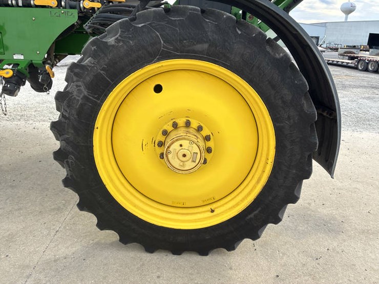 2014-john-deere-r4038-image-68
