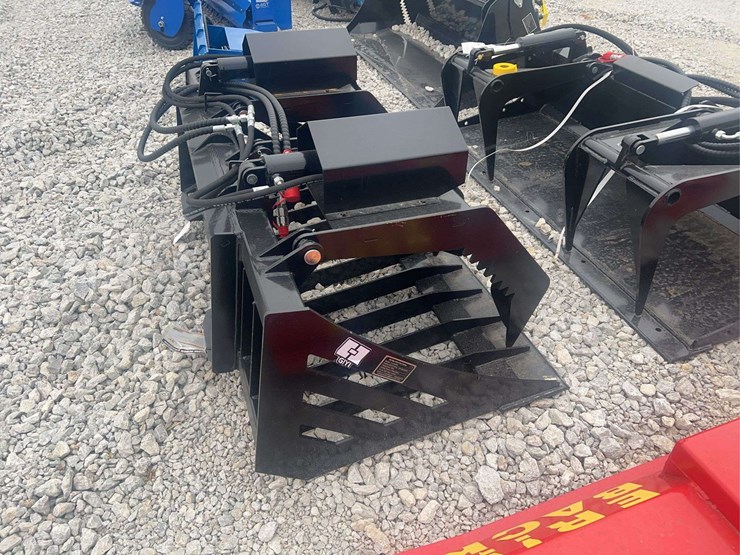 skid-steer-hollow-wood-grapple-image-5