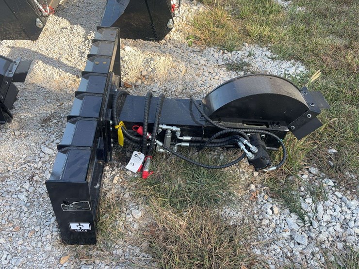 skid-steer-stump-grinder-image-8