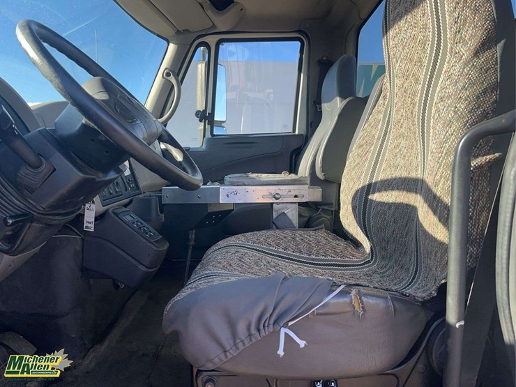 2008-international-workstar-7500-image-11