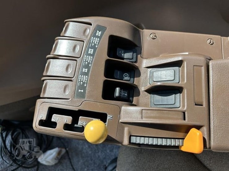 2004-john-deere-9620-image-35