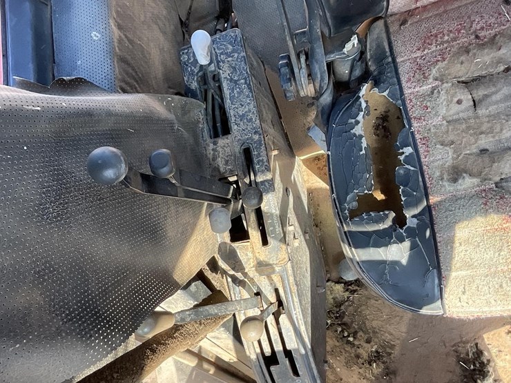 allis-chalmers-7020-image-32