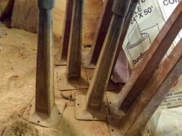 8-metal-stands---23"-28"-image-2