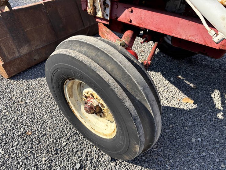 #10957-•-ih-656-image-4