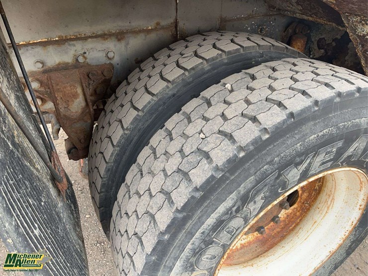 2010-international-durastar-4400-image-8