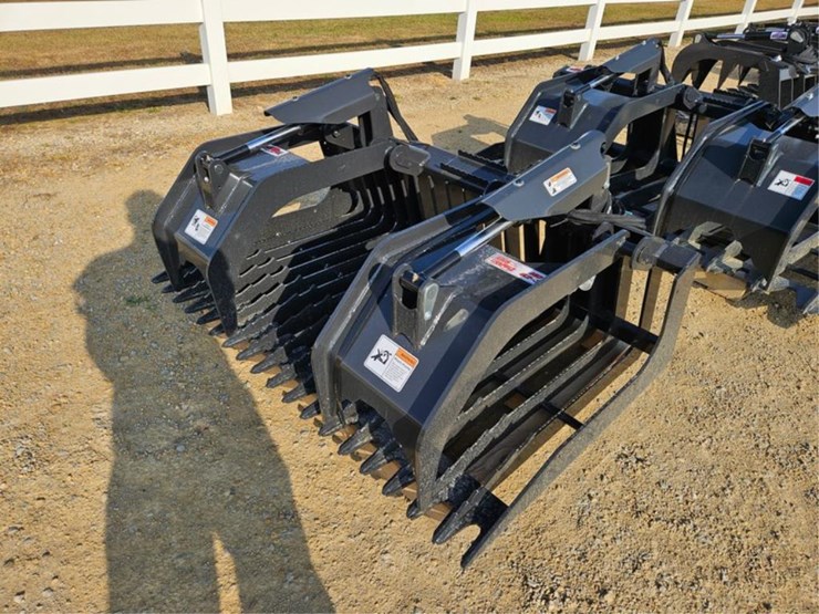 #3028-•-new-stout-62-3-grapple-bucket-image-1