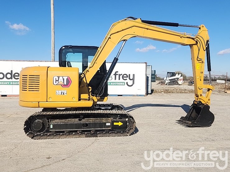 2020-caterpillar-307-image-6