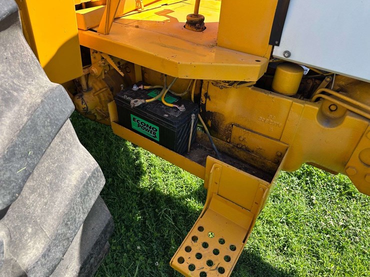 minneapolis-moline-g1355-image-37