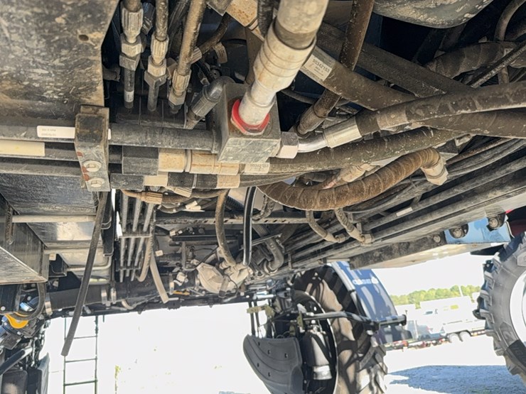 2023-case-ih-4350-patriot--sprayer-image-93