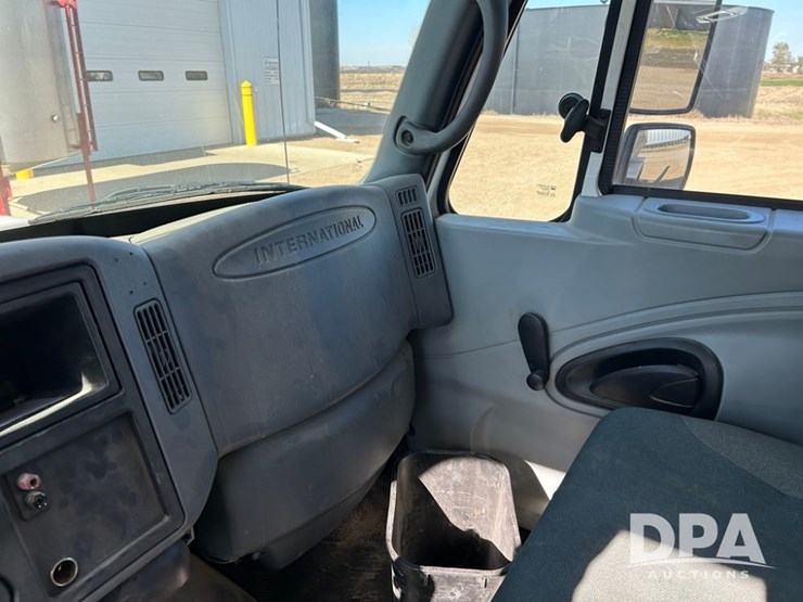 2005-ihc-4400-dry-tender-truck-(cp1274,-unit-ag706)-image-51