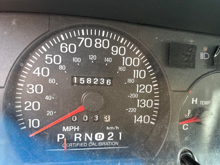 #5009-•-2003-ford-crown-victoria-|-for-parts/repairs-image-10