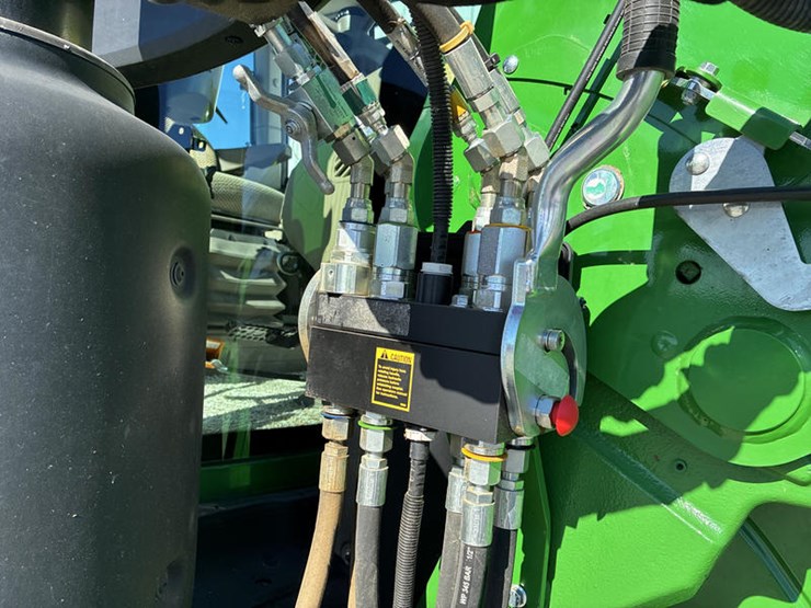 2023-john-deere-6175m-image-25