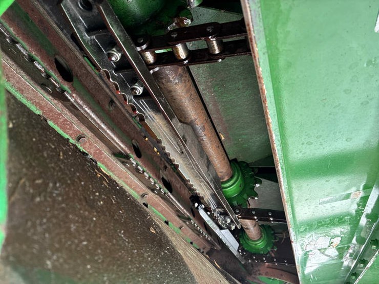 2009-john-deere-9770-sts-image-32