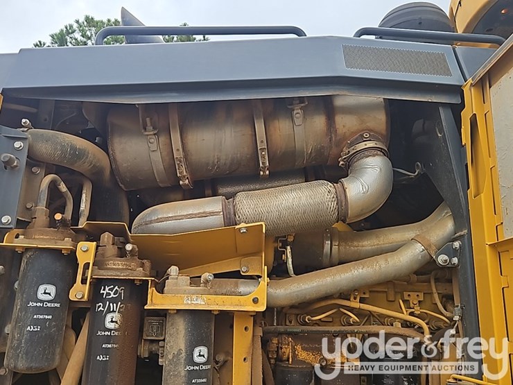 2019-deere-670g-image-29