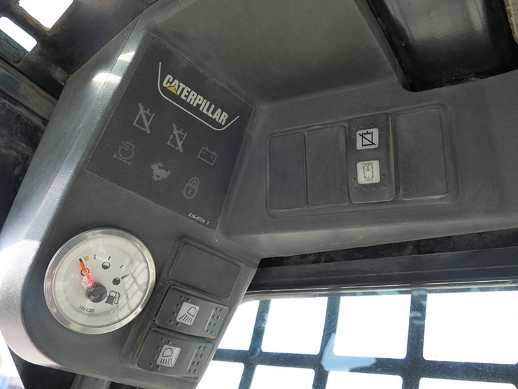 caterpillar-257b-image-23