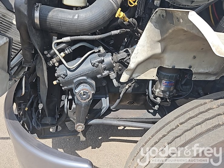 2017-international-8600-image-18