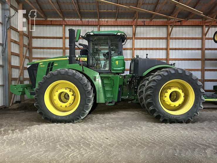 2022-john-deere-9r-590-image-2