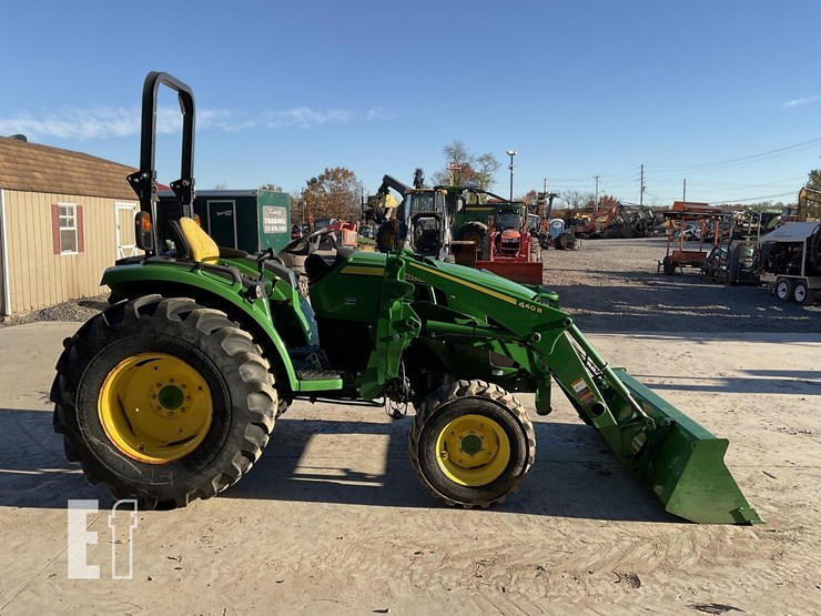 2023-john-deere-4044r-image-5