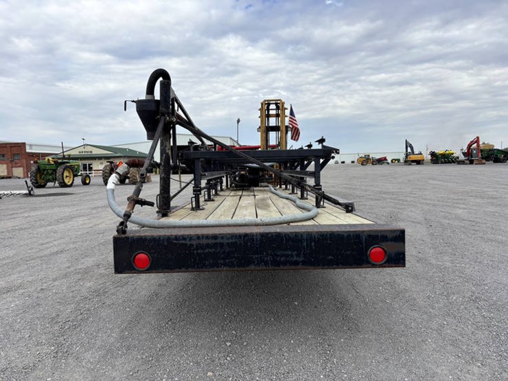 #10964-•-trailer-w/-seed-vac-image-10