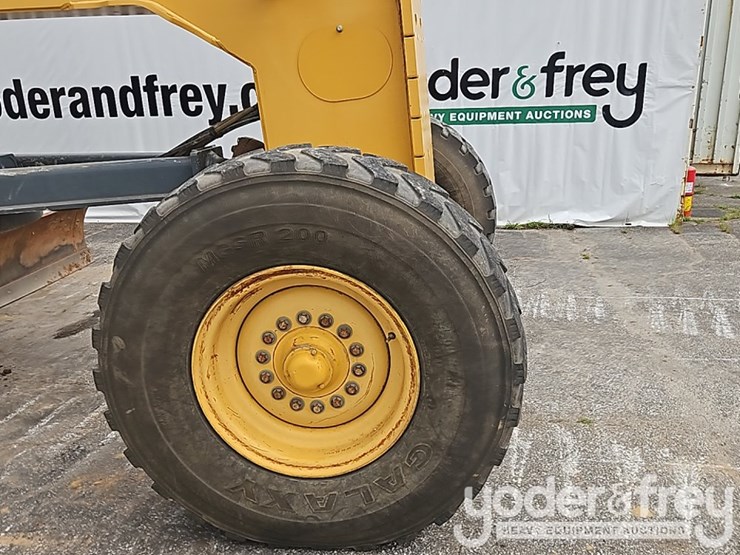 2019-deere-670g-image-9