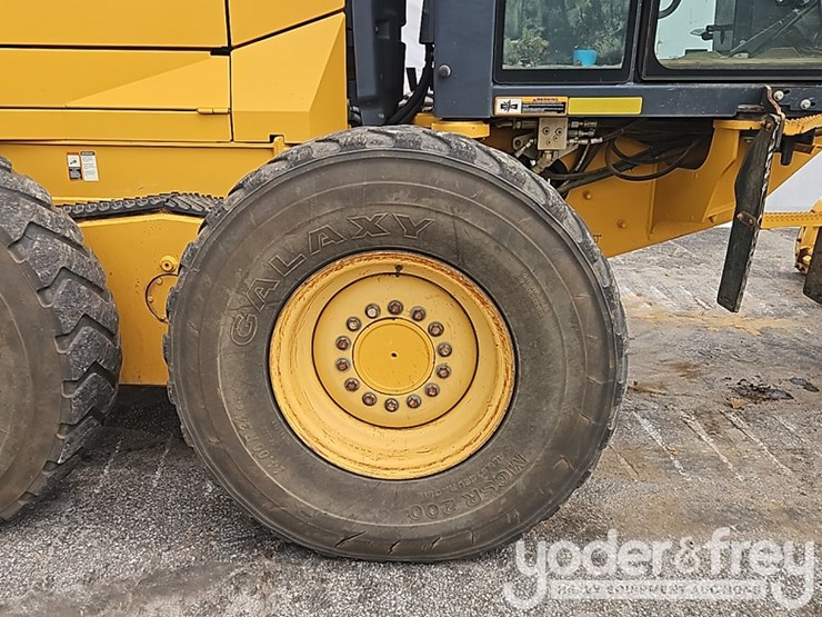 2019-deere-670g-image-10