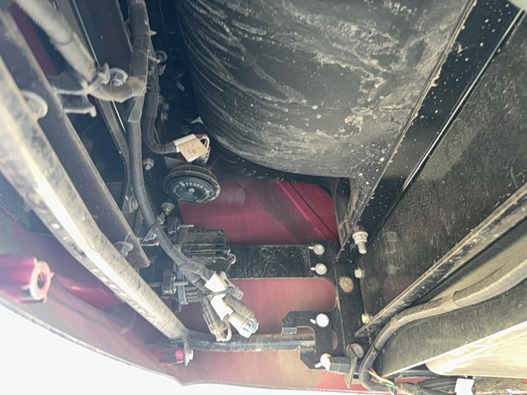 2023-case-ih-4350-patriot--sprayer-image-30