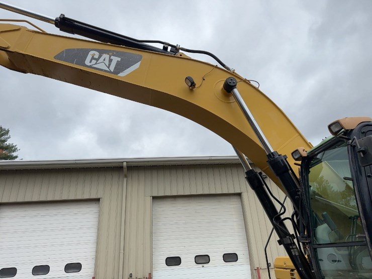 2008-caterpillar-330dl-hydraulic-excavator-image-15
