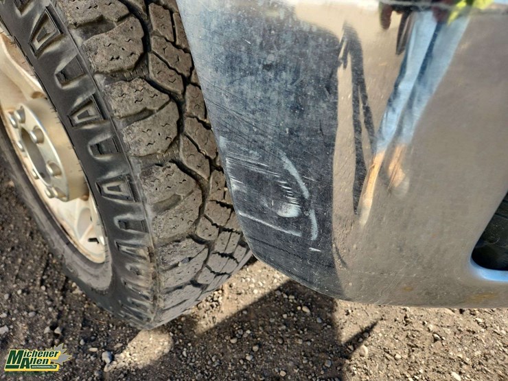 2011-ford-f250-image-33