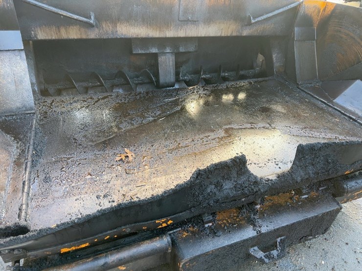 2006-leeboy-l1000t-tracked-asphalt-paver-image-8