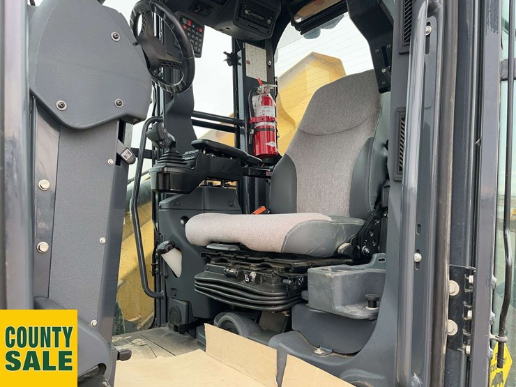 2020-deere-872gp-image-11