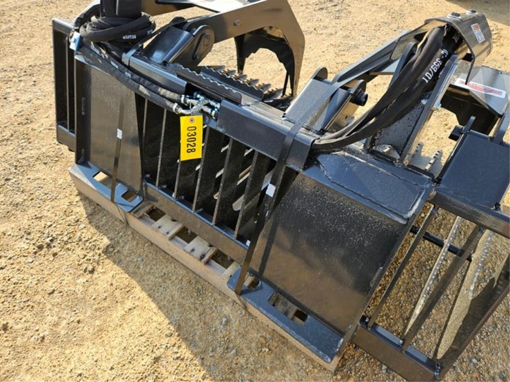 #3028-•-new-stout-62-3-grapple-bucket-image-10