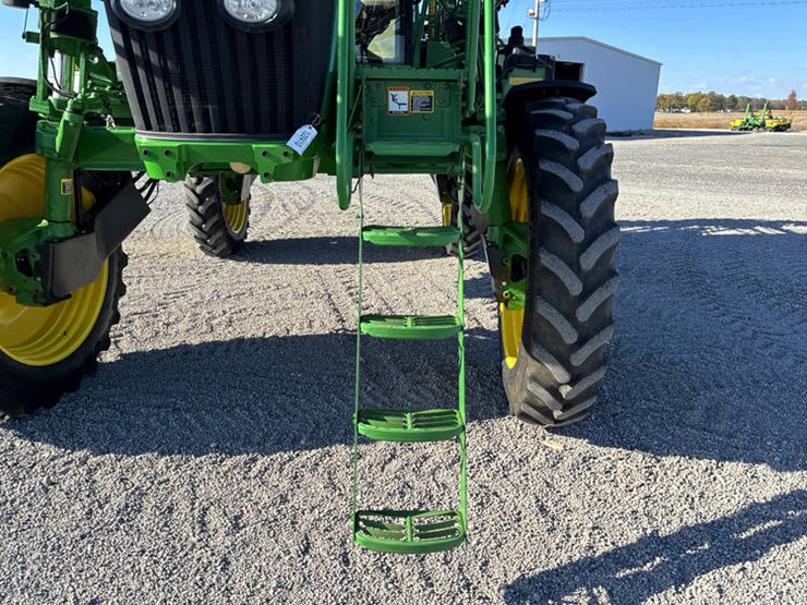 2014-john-deere-4830-image-16