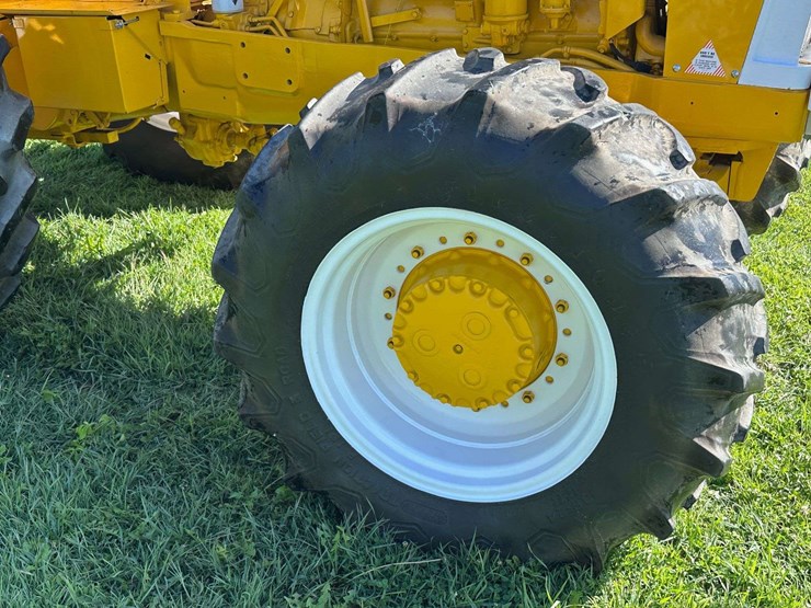 minneapolis-moline-g750-image-8