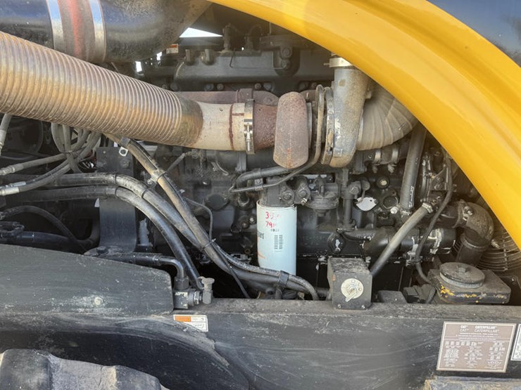 caterpillar-20-image-23