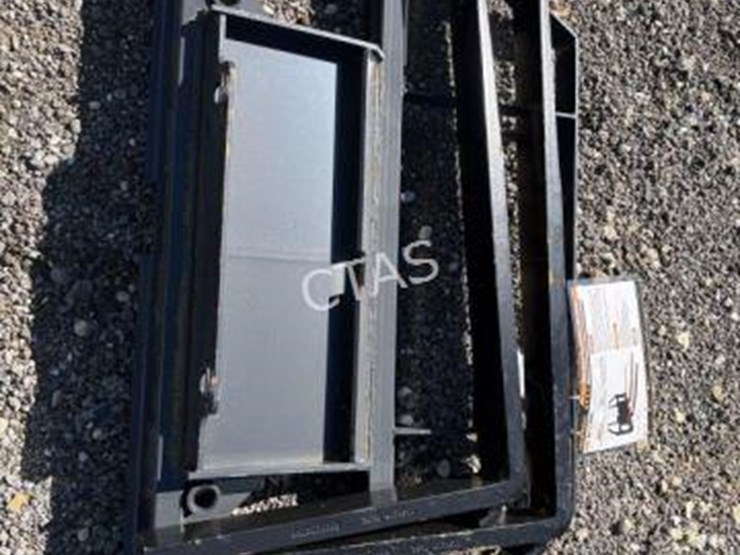 #94-•-mini-skid-steer-pallet-fork-frame-image-2