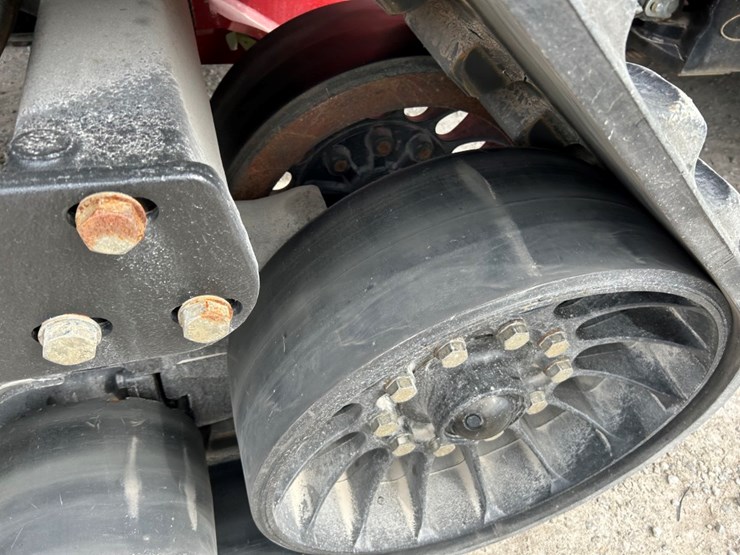 2013-case-ih-steiger-550-image-55