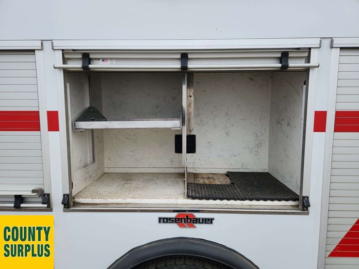 2011-ford-f550-image-35