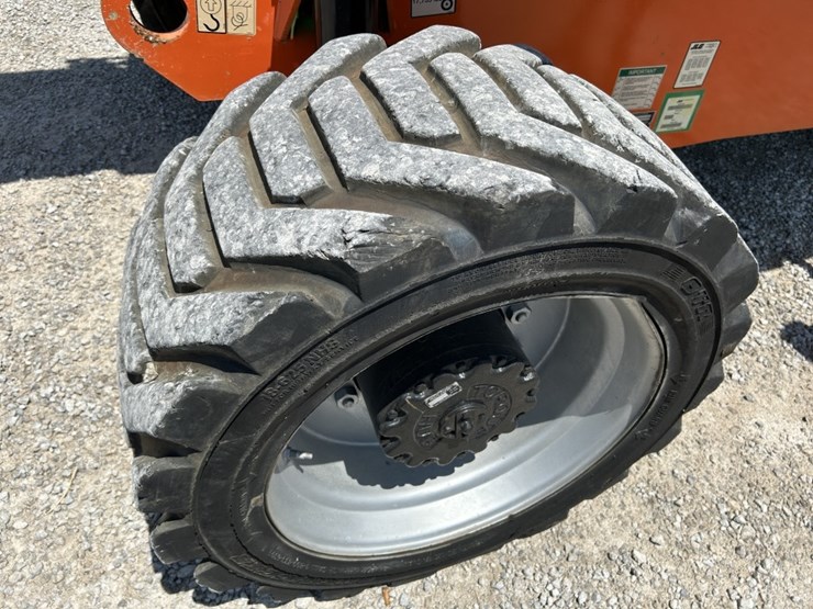 2008-jlg-800a-image-50