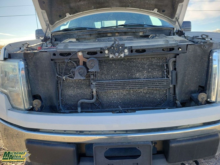 2011-ford-f150-image-35