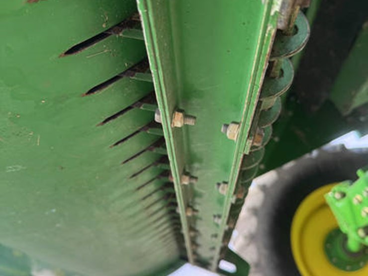 2005-john-deere-9560-sts-image-24
